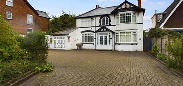 6 bedroom detached house for sale