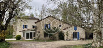 Maison  à vendre, 11 pièces, 5 chambres, 276 m²