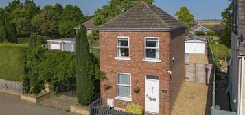 2 bedroom detached house for sale