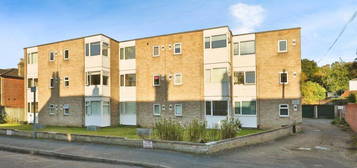 1 bedroom ground floor flat for sale