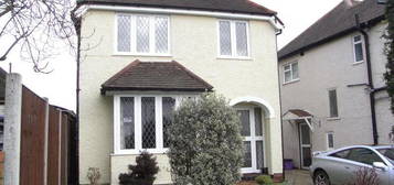 3 bed detached house to rent