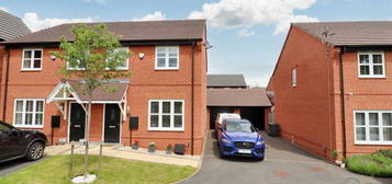 3 bedroom semi-detached house for sale