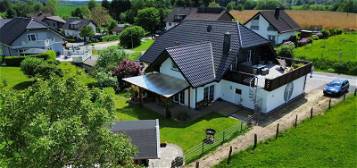 Exklusives Einfamilienhaus mit Einlieger, großzügiger Schnitt, tolle Aussicht, in Much-Henningen