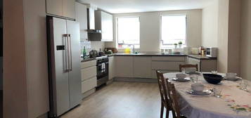 3 bed shared accommodation to rent