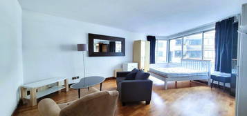 3 bed flat for sale