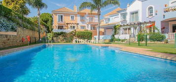 Casa adosada en calle Auriga, Los Naranjos - Las Brisas, Marbella