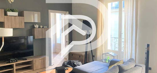 Nantes Centre ville // Appartement meublé T2 61.89 m2