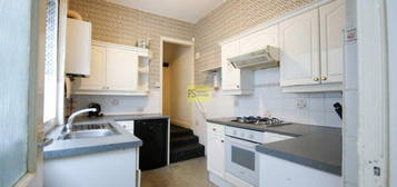 4 bedroom terraced house