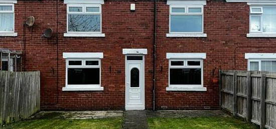 2 bedroom terraced house