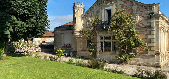 Maison Ludon Medoc 9 pièce(s) 223 m2