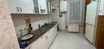 De inchiriat apartament cu 3 camere in Tudor zona Dimitrie Cantemir