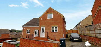 3 bedroom semi-detached house