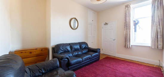 4 bedroom maisonette to rent