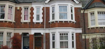 6 bedroom terraced house