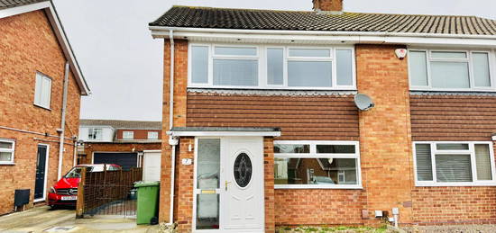 3 bed semi-detached house to rent