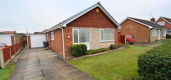 Detached bungalow to rent in Greenfield Drive, Brayton, Selby YO8