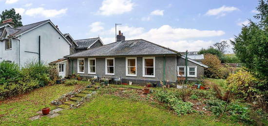 4 bedroom detached bungalow for sale