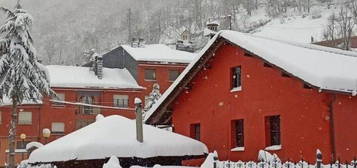 Chalet en carretera Generaltablado en Degaña