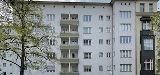 Sonnige Wohnung mit 4 Räumen, Balkon, Erker+Stellplatz in ruhiger Lage von Berlin-Wilmersdorf kaufen