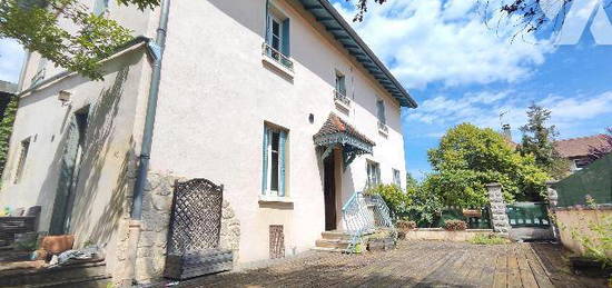 Vente maison 6 pièces 150 m²