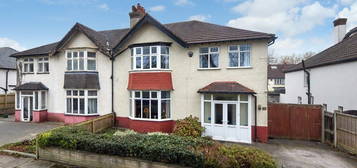 4 bed semi-detached house for sale