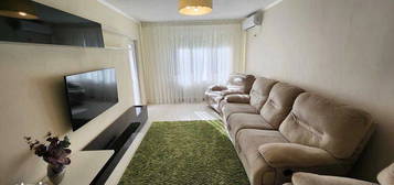 Ap. 3 Camere Dristor, Metrou 10 Min, Renovat Modern, Bucatarie Inchisa