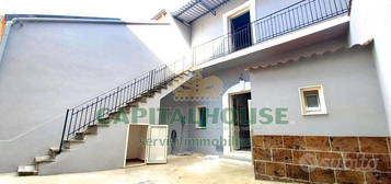 S2 duplex semindipendente con cortile