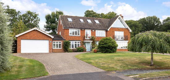 6 bed detached house for sale