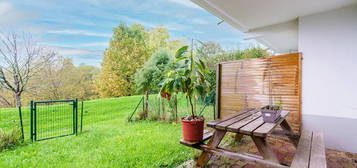 BAYONNE - Studio avec terrasse, cave et parking