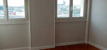 Location appartement 4 pièces 67 m²