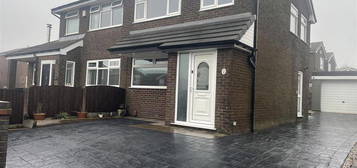 3 bedroom semi-detached house to rent