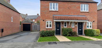 2 bedroom semi-detached house for sale