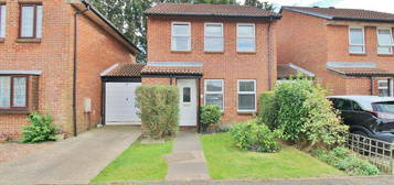 3 bedroom link detached house for sale