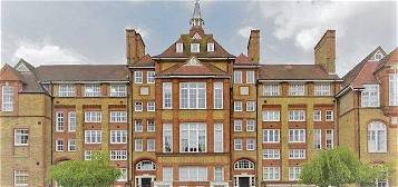 Flat to rent in Reed Place, London SW4