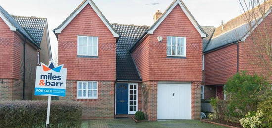 4 bedroom detached house to rent