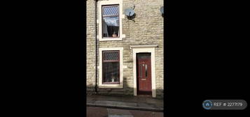 2 bedroom terraced house