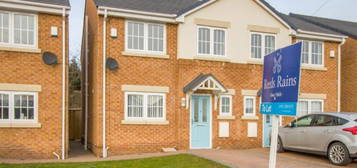 4 bedroom semi-detached house