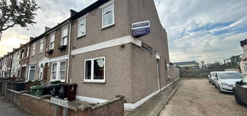 3 bed end terrace house for sale