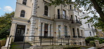 Flat for sale in Trinity Crescent, Folkestone CT20