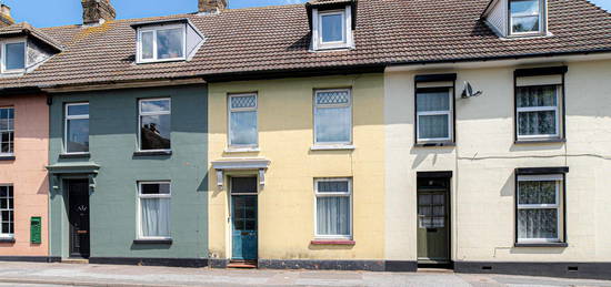 Flat to rent in 38 Ospringe Street, Faversham ME13