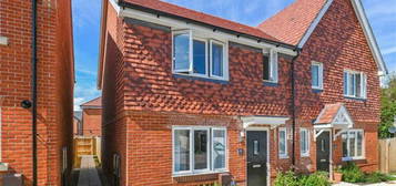 3 bedroom semi-detached house