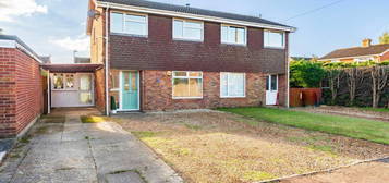 3 bedroom semi-detached house for sale