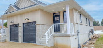 10 Janet St S, South Bruce, ON N0G 2S0