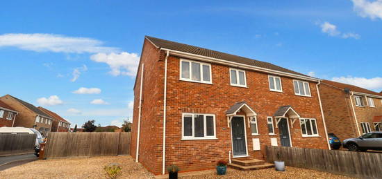 3 bed semi-detached house for sale