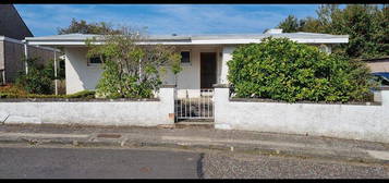 2 bed bungalow to rent