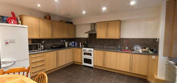 6 bed shared accommodation to rent