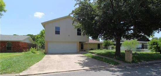 5813 N 12th St, McAllen, TX 78504