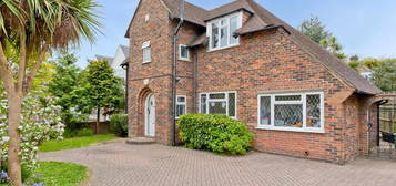 4 bed detached house for sale