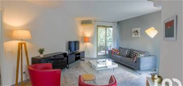 Appartement meublé  à louer, 3 pièces, 2 chambres, 83 m²