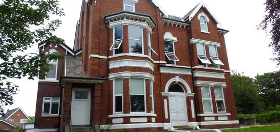 Flat to rent in 42 Park Avenue, Southport, Merseyside PR9